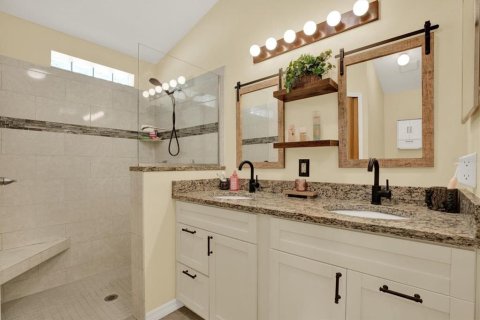 House in Palmetto, Florida 3 bedrooms, 155.24 sq.m. № 2350383 - photo 17