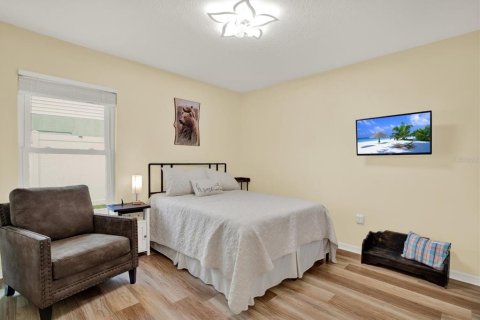 House in Palmetto, Florida 3 bedrooms, 155.24 sq.m. № 2350383 - photo 21