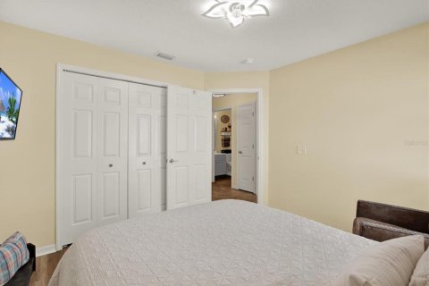 House in Palmetto, Florida 3 bedrooms, 155.24 sq.m. № 2350383 - photo 22