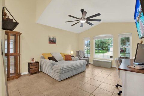 House in Palmetto, Florida 3 bedrooms, 155.24 sq.m. № 2350383 - photo 12