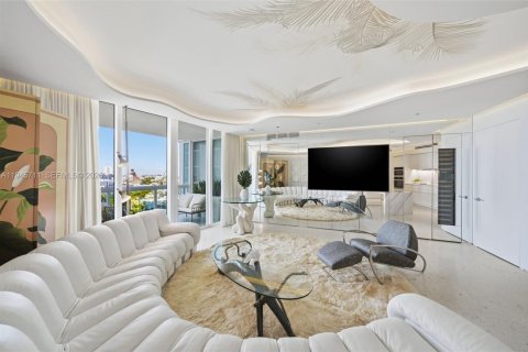 Condo in Miami Beach, Florida, 1 bedroom  № 2052826 - photo 3