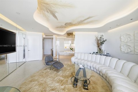 Condo in Miami Beach, Florida, 1 bedroom  № 2052826 - photo 20