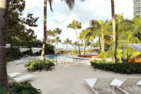 Condo in Miami Beach, Florida, 1 bedroom  № 2052826 - photo 29