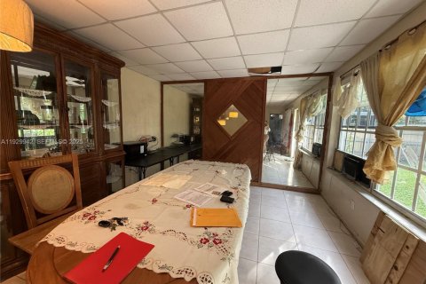 Купить виллу или дом в Майами, Флорида 4 спальни, 133.87м2, № 2034349 - фото 4