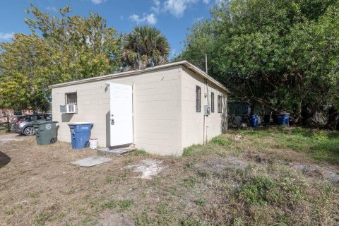 Villa ou maison à louer à St. Lucie, Floride: 2 chambres, 53.51 m2 № 2400839 - photo 22