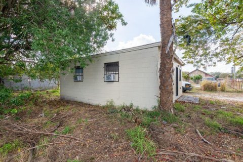 Villa ou maison à louer à St. Lucie, Floride: 2 chambres, 53.51 m2 № 2400839 - photo 20