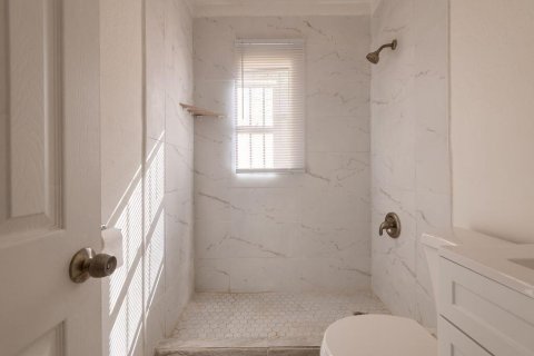 Villa ou maison à louer à St. Lucie, Floride: 2 chambres, 53.51 m2 № 2400839 - photo 16