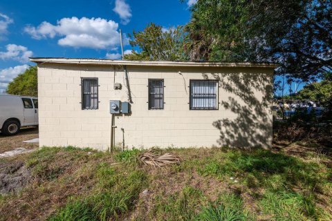 Villa ou maison à louer à St. Lucie, Floride: 2 chambres, 53.51 m2 № 2400839 - photo 19