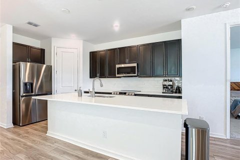Casa en alquiler en Deltona, Florida, 4 dormitorios, 176.79 m2 № 2117250 - foto 9