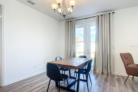 Casa en alquiler en Deltona, Florida, 4 dormitorios, 176.79 m2 № 2117250 - foto 14