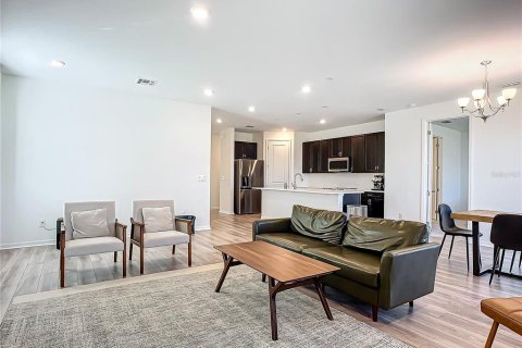 Casa en alquiler en Deltona, Florida, 4 dormitorios, 176.79 m2 № 2117250 - foto 12
