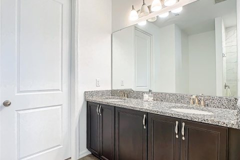 Casa en alquiler en Deltona, Florida, 4 dormitorios, 176.79 m2 № 2117250 - foto 24