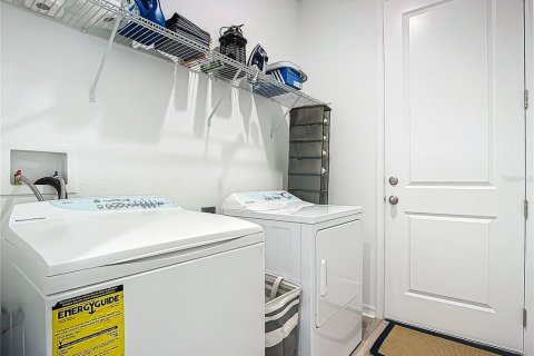Casa en alquiler en Deltona, Florida, 4 dormitorios, 176.79 m2 № 2117250 - foto 26