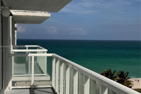 Copropriété à louer à Miami Beach, Floride: 1 chambre, 87.89 m2 № 2046169 - photo 17