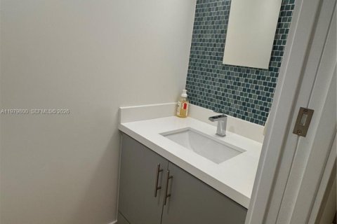 Copropriété à louer à Miami Beach, Floride: 1 chambre, 87.89 m2 № 2046169 - photo 3