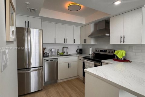 Copropriété à louer à Miami Beach, Floride: 1 chambre, 87.89 m2 № 2046169 - photo 9