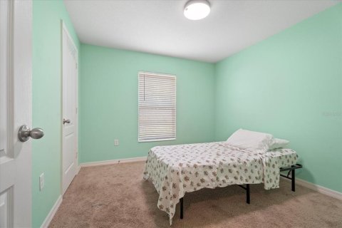 House in Deltona, Florida 4 bedrooms, 176.24 sq.m. № 1787337 - photo 27
