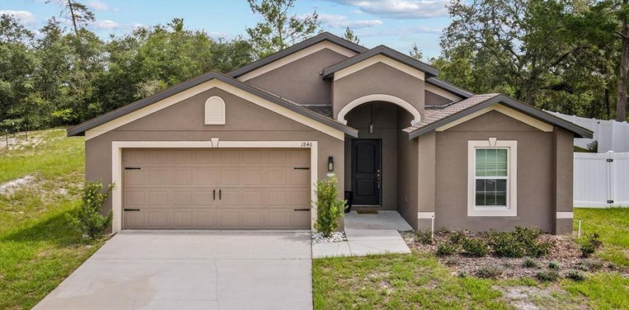House in Deltona, Florida 4 bedrooms, 176.24 sq.m. № 1787337