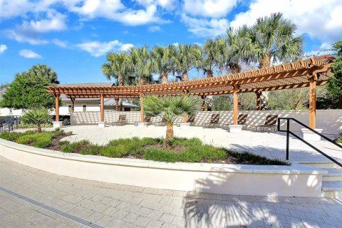 Casa en alquiler en Fish Hawk, Florida, 4 dormitorios, 321.16 m2 № 1832887 - foto 21