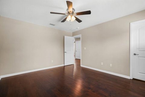 Villa ou maison à louer à Fish Hawk, Floride: 4 chambres, 321.16 m2 № 1832887 - photo 24