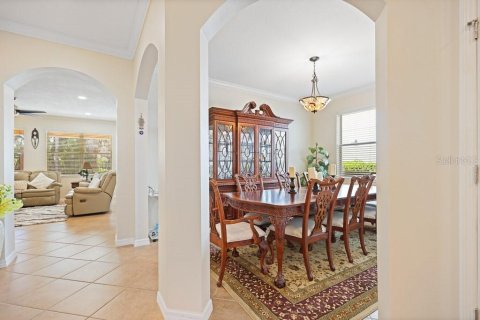 Villa ou maison à louer à Fish Hawk, Floride: 4 chambres, 321.16 m2 № 1832887 - photo 4