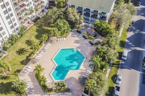 Townhouse in Clearwater, Florida 3 bedrooms, 157.93 sq.m. № 2216246 - photo 28