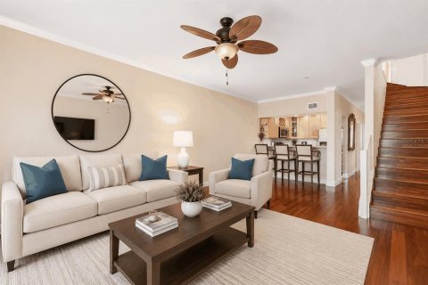 Townhouse in Clearwater, Florida 3 bedrooms, 157.93 sq.m. № 2216246 - photo 7