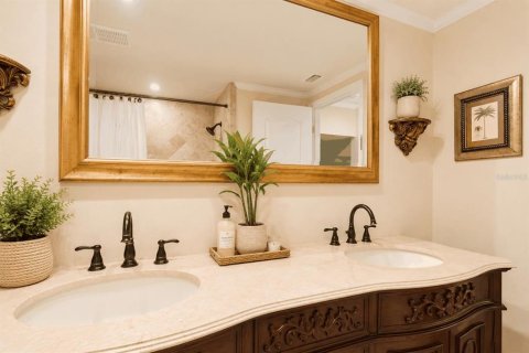 Townhouse in Clearwater, Florida 3 bedrooms, 157.93 sq.m. № 2216246 - photo 12