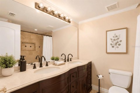 Townhouse in Clearwater, Florida 3 bedrooms, 157.93 sq.m. № 2216246 - photo 15