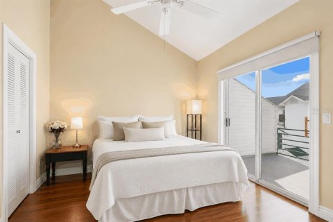 Townhouse in Clearwater, Florida 3 bedrooms, 157.93 sq.m. № 2216246 - photo 16
