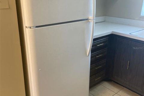 Condominio en alquiler en Saint Petersburg, Florida, 1 dormitorio, 59.46 m2 № 1681327 - foto 6