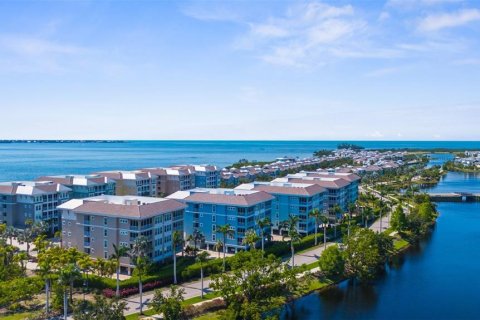 Condominio en alquiler en Bradenton, Florida, 2 dormitorios, 135.27 m2 № 1783517 - foto 4