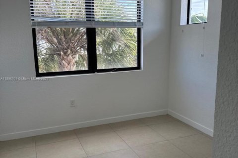 Apartment in Homestead, Florida 2 bedrooms, 111.48 sq.m. № 1950289 - photo 8
