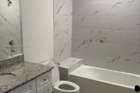 Apartment in Homestead, Florida 2 bedrooms, 111.48 sq.m. № 1950289 - photo 9