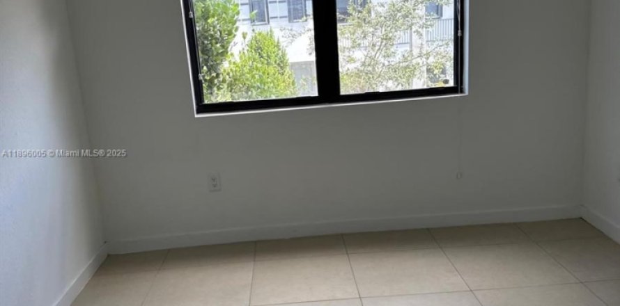 Apartment in Homestead, Florida 2 bedrooms, 111.48 sq.m. № 1950289