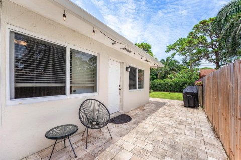 House in Delray Beach, Florida 4 bedrooms, 141.03 sq.m. № 2394799 - photo 22