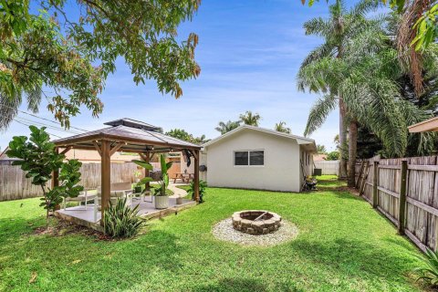 House in Delray Beach, Florida 4 bedrooms, 141.03 sq.m. № 2394799 - photo 25