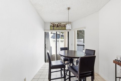 Touwnhouse à vendre à Boca Raton, Floride: 3 chambres, 147.81 m2 № 2153630 - photo 4