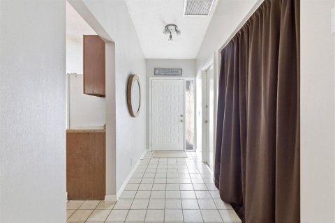 Touwnhouse à vendre à Boca Raton, Floride: 3 chambres, 147.81 m2 № 2153630 - photo 3