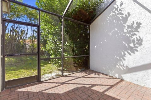Touwnhouse à vendre à Boca Raton, Floride: 3 chambres, 147.81 m2 № 2153630 - photo 21