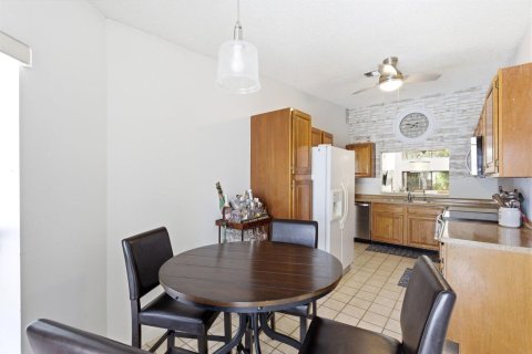 Touwnhouse à vendre à Boca Raton, Floride: 3 chambres, 147.81 m2 № 2153630 - photo 5