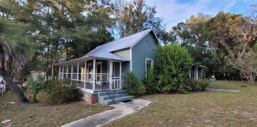 Commercial property in High Springs, Florida 156.63 sq.m. № 1560552
