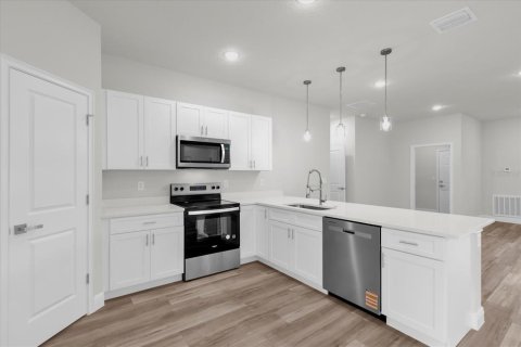 House in Ocala, Florida 4 bedrooms, 170.29 sq.m. № 1882983 - photo 10