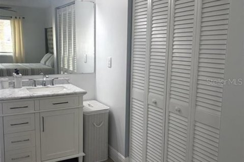 Condo in Kissimmee, Florida, 2 bedrooms  № 2149058 - photo 20