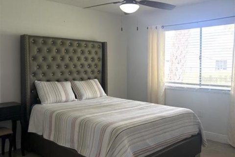 Condo in Kissimmee, Florida, 2 bedrooms  № 2149058 - photo 19