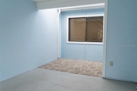 Condo in Kissimmee, Florida, 2 bedrooms  № 2149058 - photo 2
