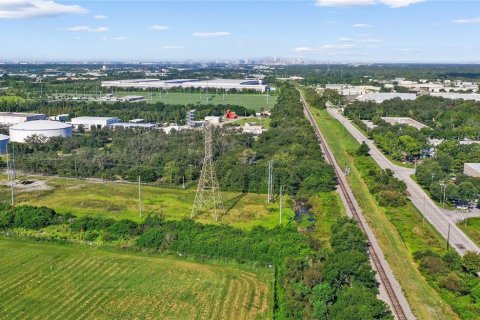 Land in Tampa, Florida № 1909087 - photo 10