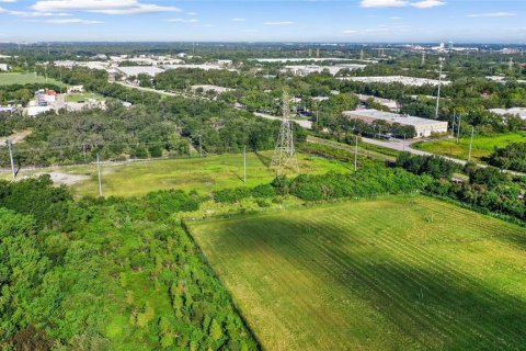 Land in Tampa, Florida № 1909087 - photo 1