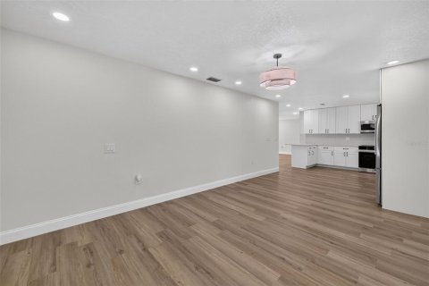 Villa ou maison à vendre à Lakeland, Floride: 4 chambres, 157.38 m2 № 2361333 - photo 11