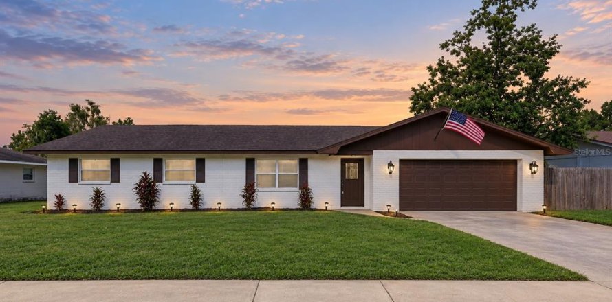 Villa ou maison à Lakeland, Floride 4 chambres, 157.38 m2 № 2361333